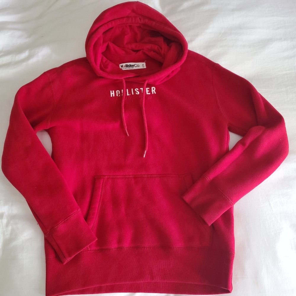 Hollister Red Hoodie - XS 💖